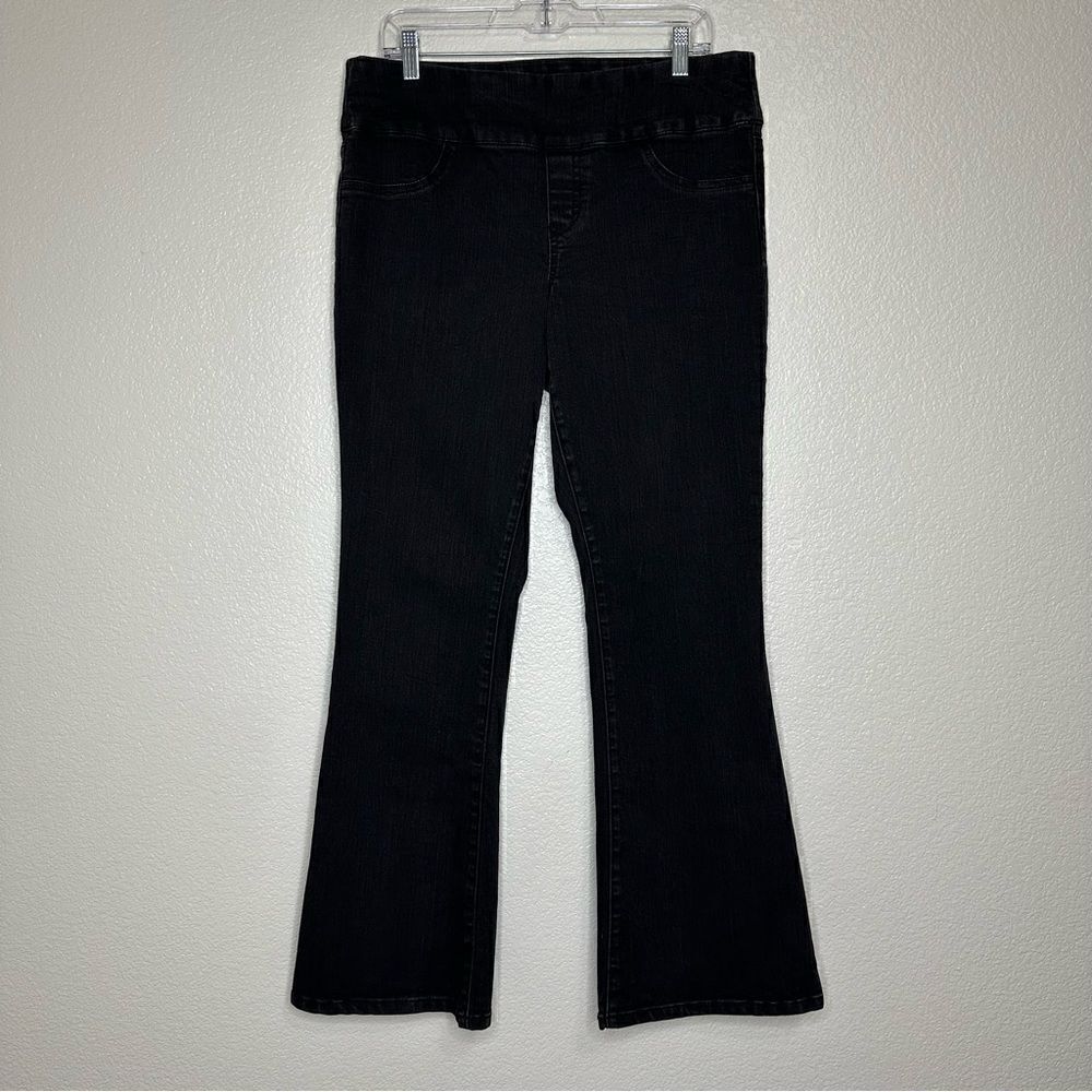 Style & Co Black Wash Flare Leg Pull On Jeans, Sz Large
